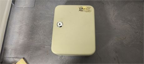 Key lock box