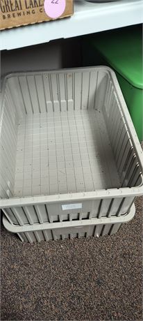 Empty storage containers