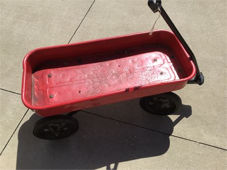 Childs Metal Red Wagon