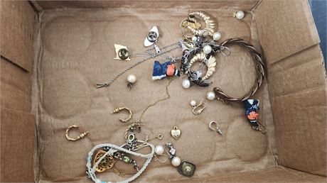 Lot Of Jewelry