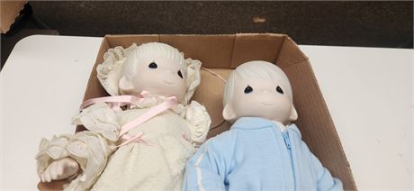 Two large precious moments dolls