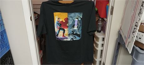 Batman vs Superman Tee Shirt. Size SXL 50/52
