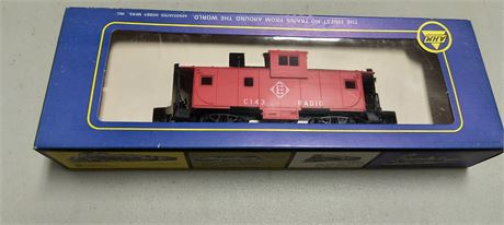 HO Guage Train Car With Box