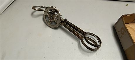 Vintage Egg Beater