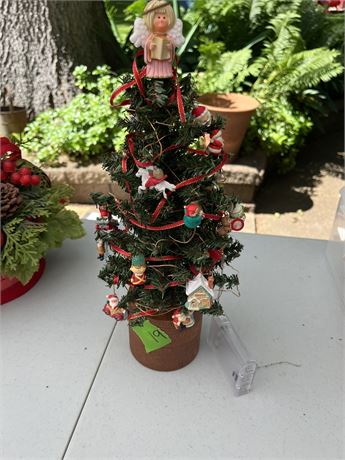 Mini Tree with Miniature