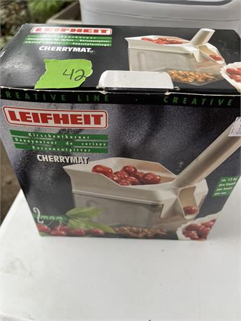 Cherry Stoner, Leifheit