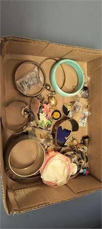 Lot of Jewelry