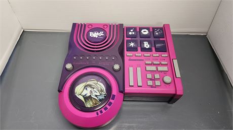 Bratz Dolls DJ Keyboard Mixer Toy