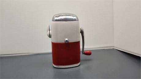 Rival Ice -O -Mat Vintage Small Counter Top Ice Crusher