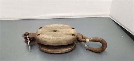Vintage Wood Hook & Pulley