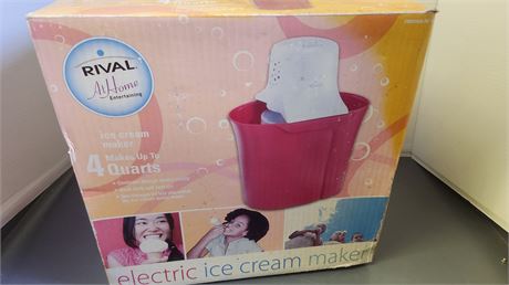 Rival 4 Quart Electric Ice Cream Maker