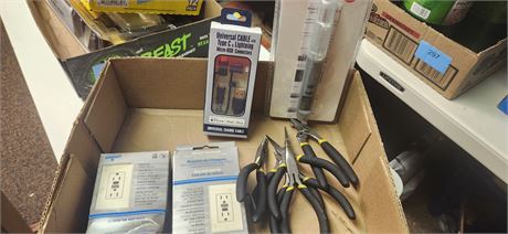 Lot Of Miscellaneous Tools