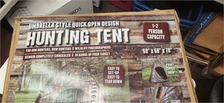 Umbrella Style Quick Open Design 1-2 Person Capacity Hunting Tent.  NEW!!