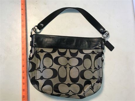 Coach Zoe Signature No. L0982-F14708