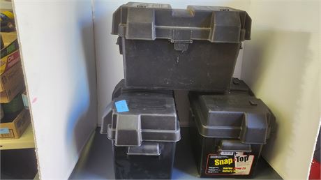 3 Plastic Battery Cases
