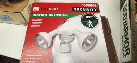 Utilitech Motion Activated Security Light