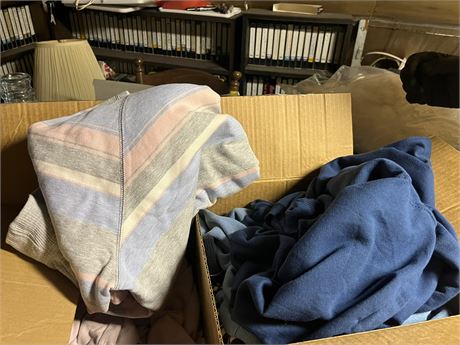 Sweatshirt Lot