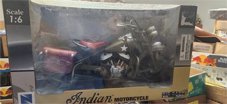 New Ray Cruiser Die Cast Indian Motorcycle. 1:6 Scale
