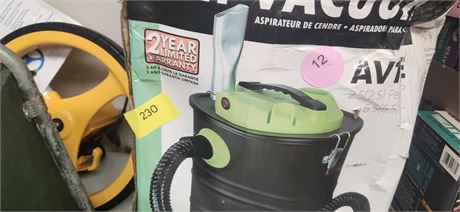Portable Ash Vac AV15E
