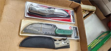 Lot of 3 Hunting Knives