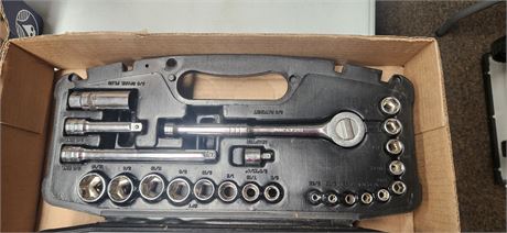 Husky 24 Piece Mechanics Tool Set