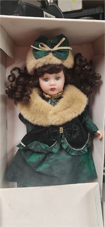 1997 Limited Edition Victorian Rose Collection Porcelain Doll