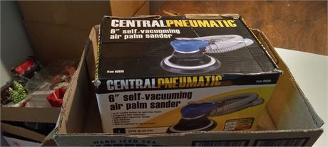 Central Pneumatic 6" Self-Vacuuming Air Palm Sander