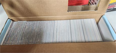 Topps Baseball Cards. NOT COMPLETE