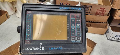 Lowrance Fish Finder