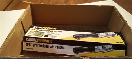 Central Pneumatic 3/8" Professional Air Ratchet