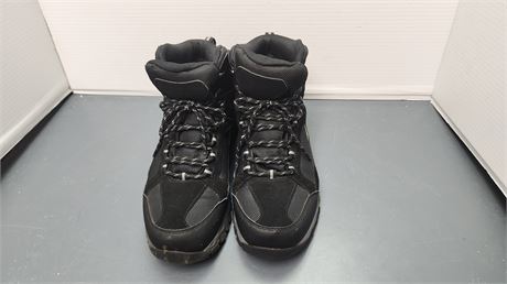 Adventuridge Shoes