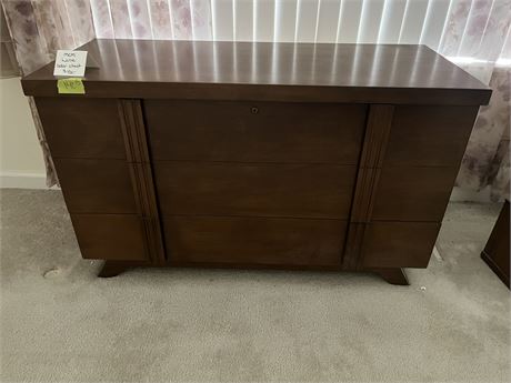 Mid Century Modern Lane Cedar Chest