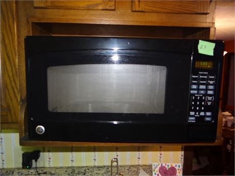 Nice Clean Microwave
