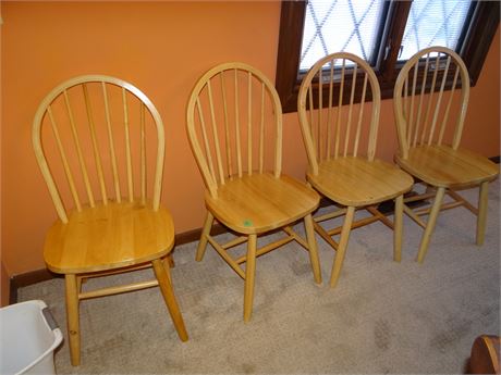 4 Nice Chairs