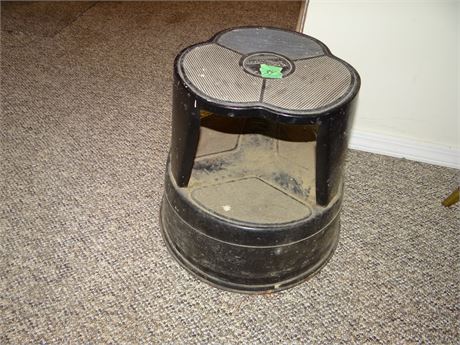 Roll Around Stool