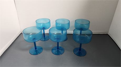 6 Blue Glasses