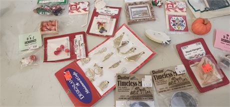 Large Lot of Dollhouse Items