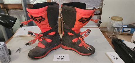 Size 11 Fox riding boots