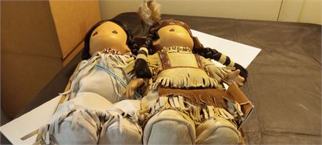 2 Precious Moments Collectible Dolls