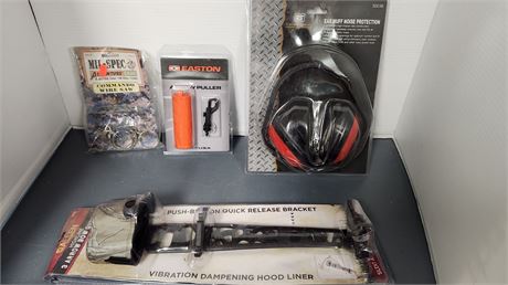 Commando Wire Saw & Arrow Puller & 3 Arrow Bow Quiver & Misc.