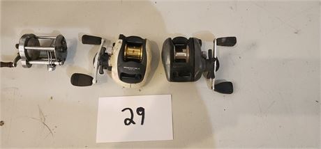 3 Fishing Reels
