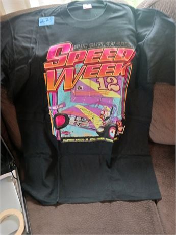 T-shirt Size in picture