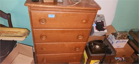 Dresser