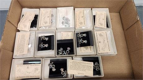 Lot Of Twin Horse Head Ear Rings