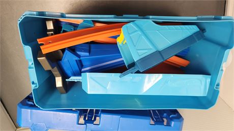 Track Building Barrel Box
