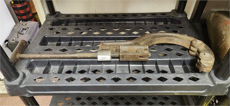 Giant Pipe Cutter