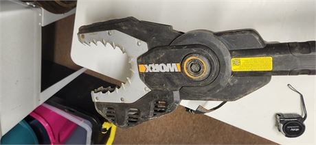 Worx tree trimmer