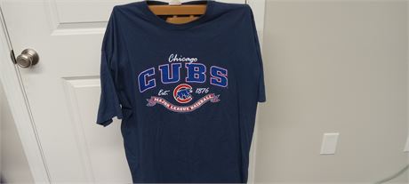 Indians & Cubs Tee Shirts. Size XL & Cavs Shirt Size XXL. Browns Tee No Size