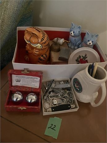 Misc Lot, Garfield Bank, Salt Pepper Cats, Clippers