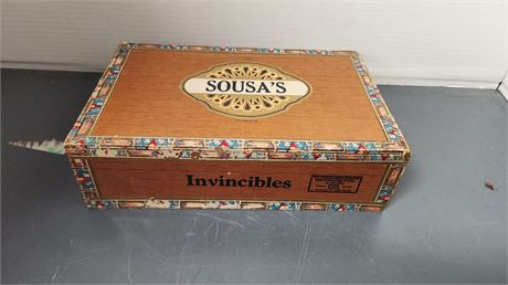 Sauss's Cigar Box. In Good Condition